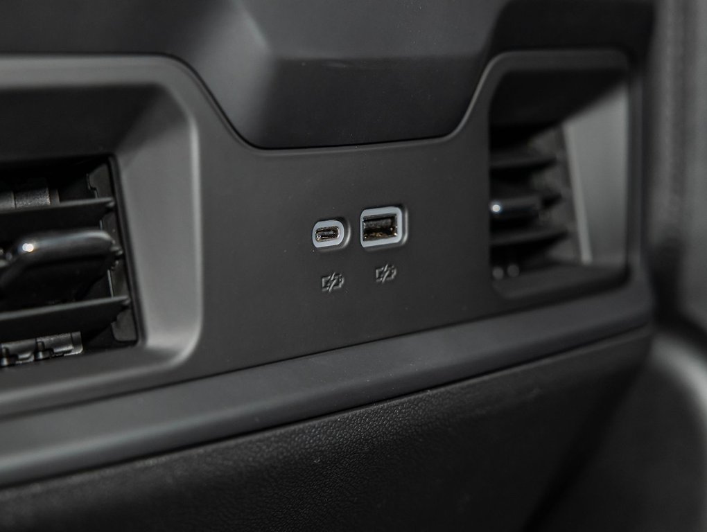 Chevrolet Silverado 1500  2026 à St-Jérôme, Québec - 32 - w1024h768px