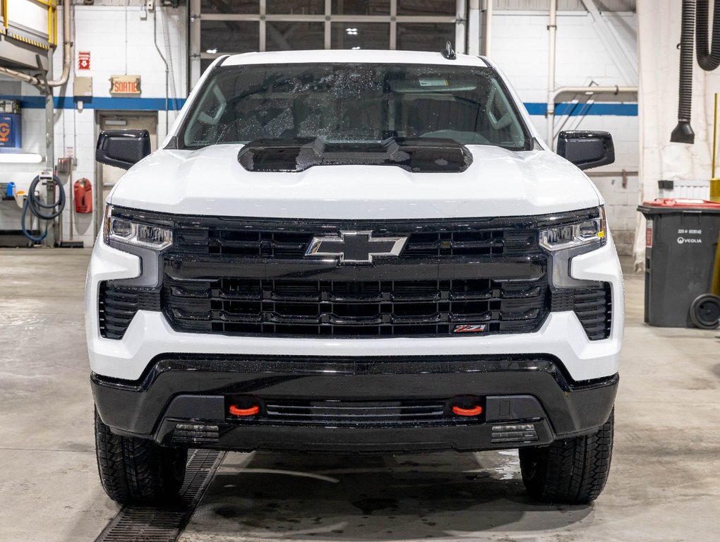 Chevrolet Silverado 1500  2026 à St-Jérôme, Québec - 2 - w1024h768px