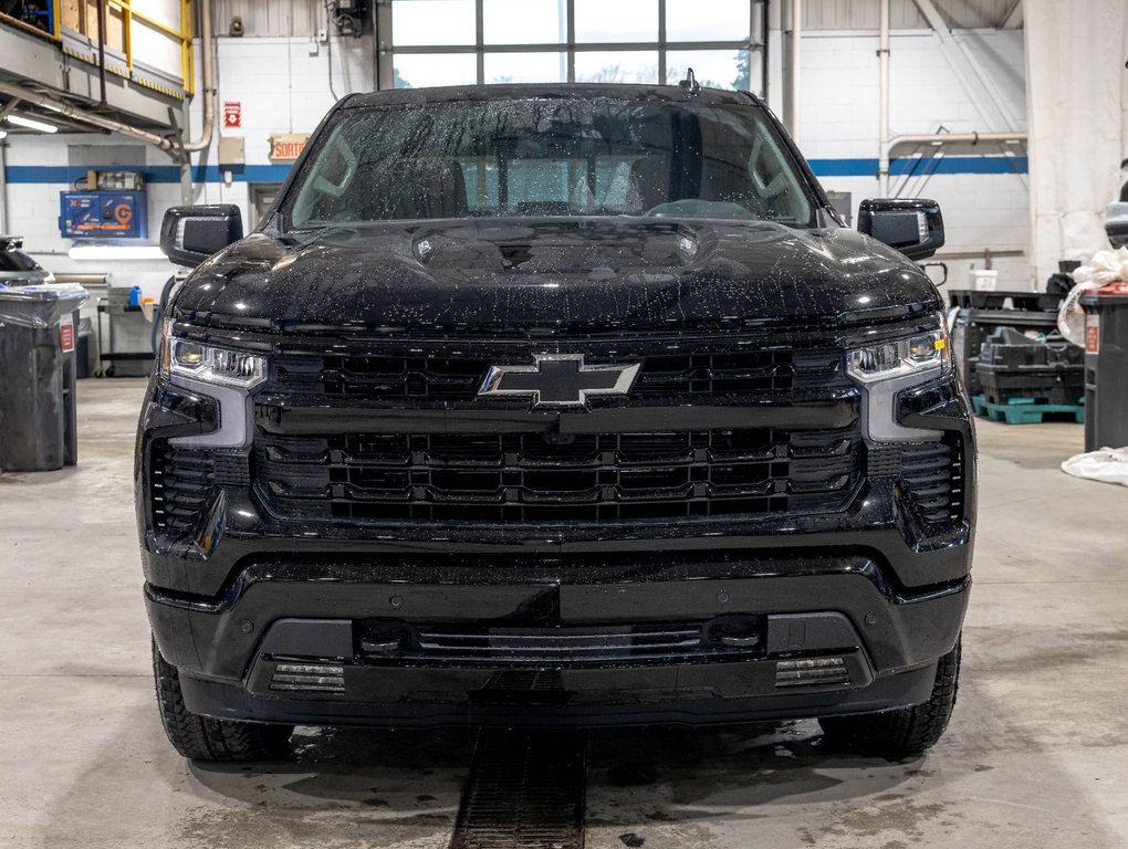 Chevrolet Silverado 1500  2026 à St-Jérôme, Québec - 2 - w1024h768px