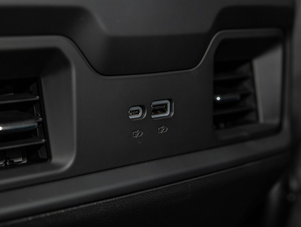 Chevrolet Silverado 1500  2026 à St-Jérôme, Québec - 33 - w1024h768px