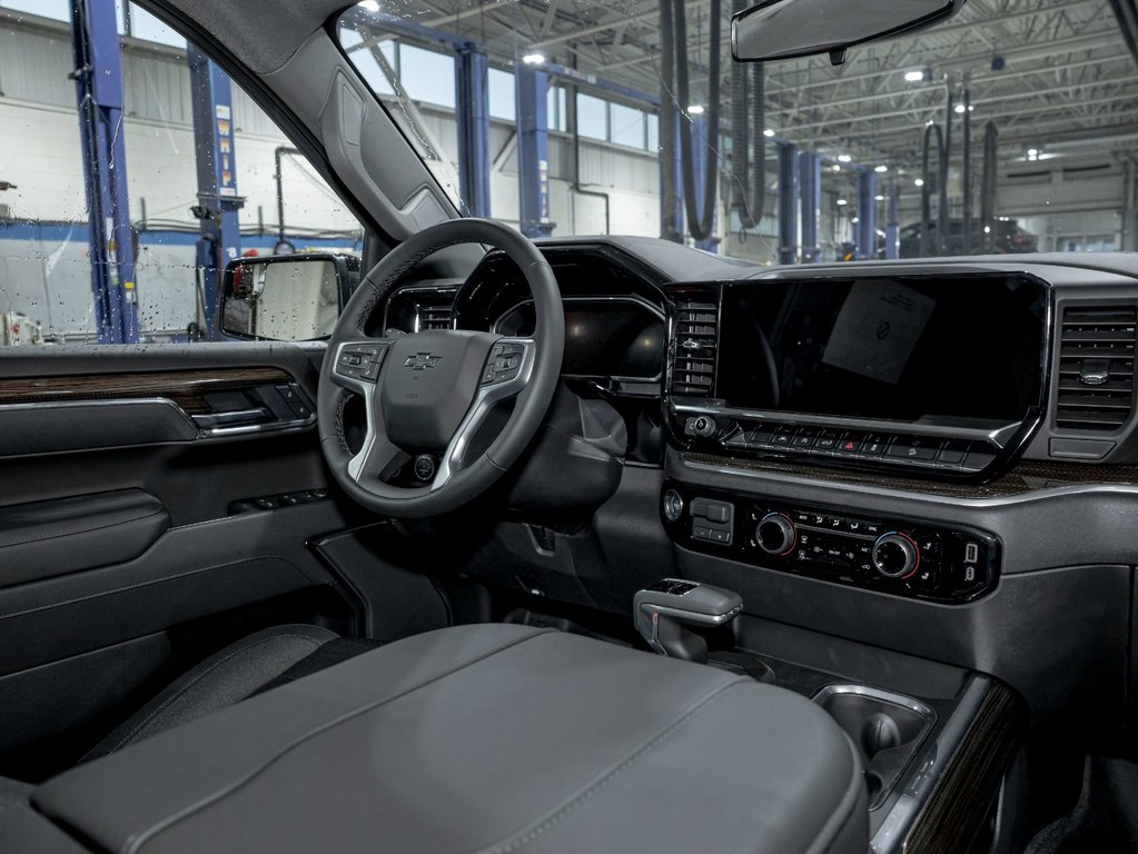 2026 Chevrolet Silverado 1500 in St-Jérôme, Quebec - 29 - w1024h768px