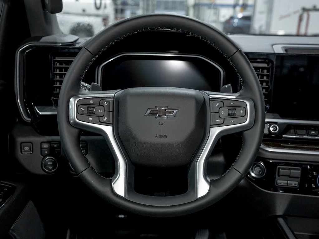 2026 Chevrolet Silverado 1500 in St-Jérôme, Quebec - 13 - w1024h768px