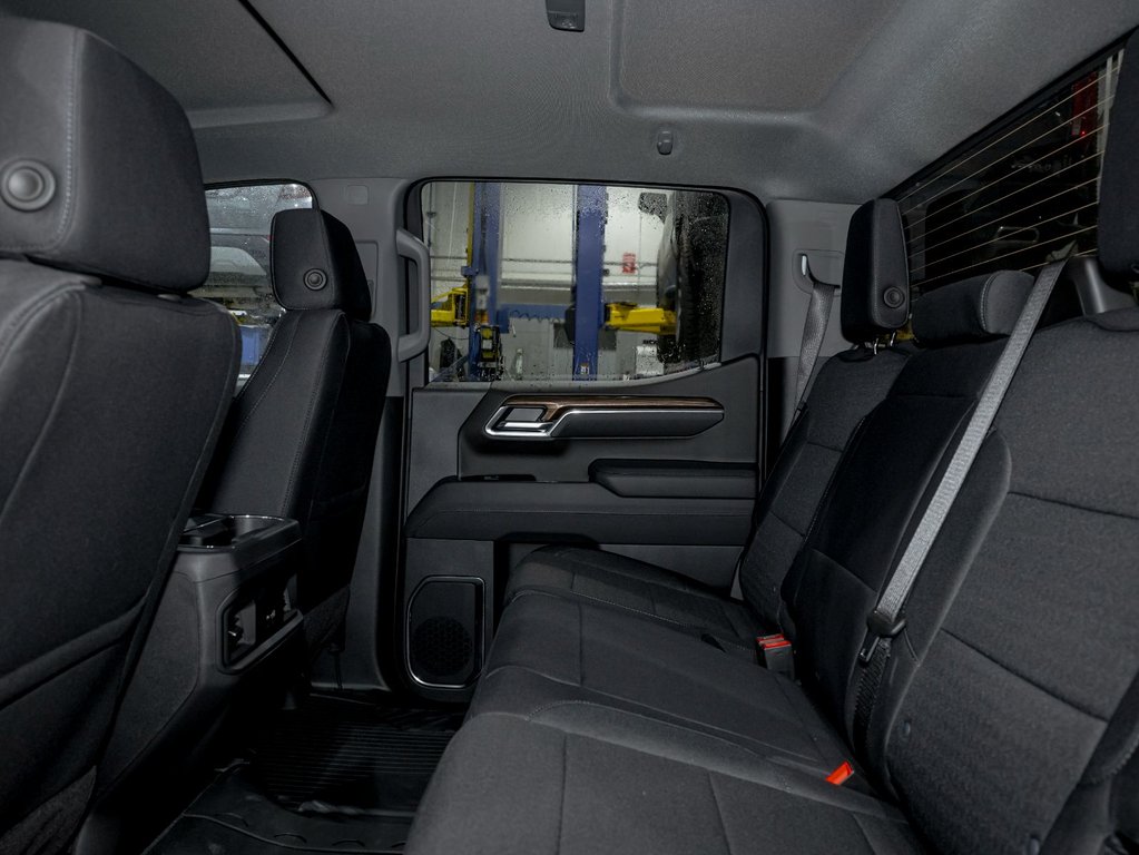 2026 Chevrolet Silverado 1500 in St-Jérôme, Quebec - 30 - w1024h768px