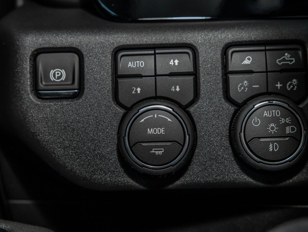 2026 Chevrolet Silverado 1500 in St-Jérôme, Quebec - 25 - w1024h768px
