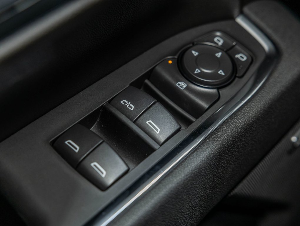 2026 Chevrolet Silverado 1500 in St-Jérôme, Quebec - 29 - w1024h768px