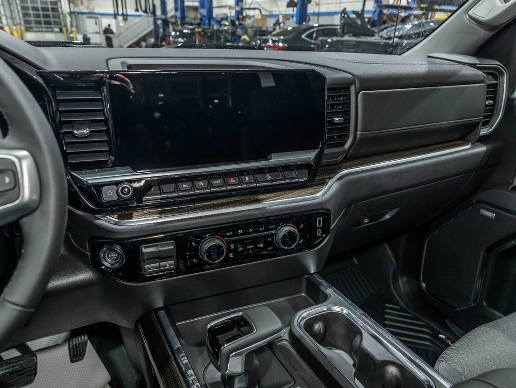 Chevrolet Silverado 1500  2026 à St-Jérôme, Québec - 19 - w1024h768px