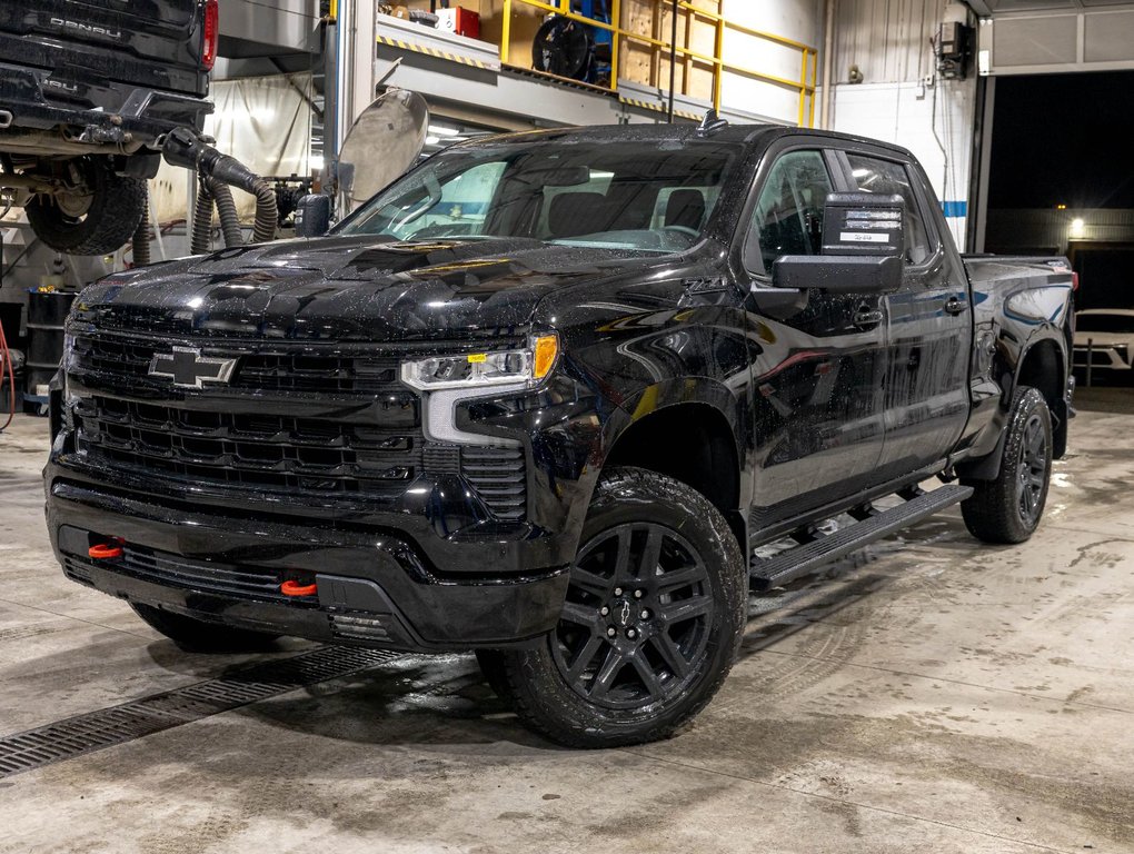 Chevrolet Silverado 1500  2026 à St-Jérôme, Québec - 1 - w1024h768px