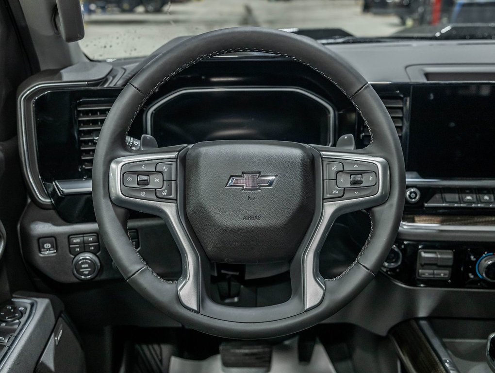 Chevrolet Silverado 1500  2026 à St-Jérôme, Québec - 13 - w1024h768px