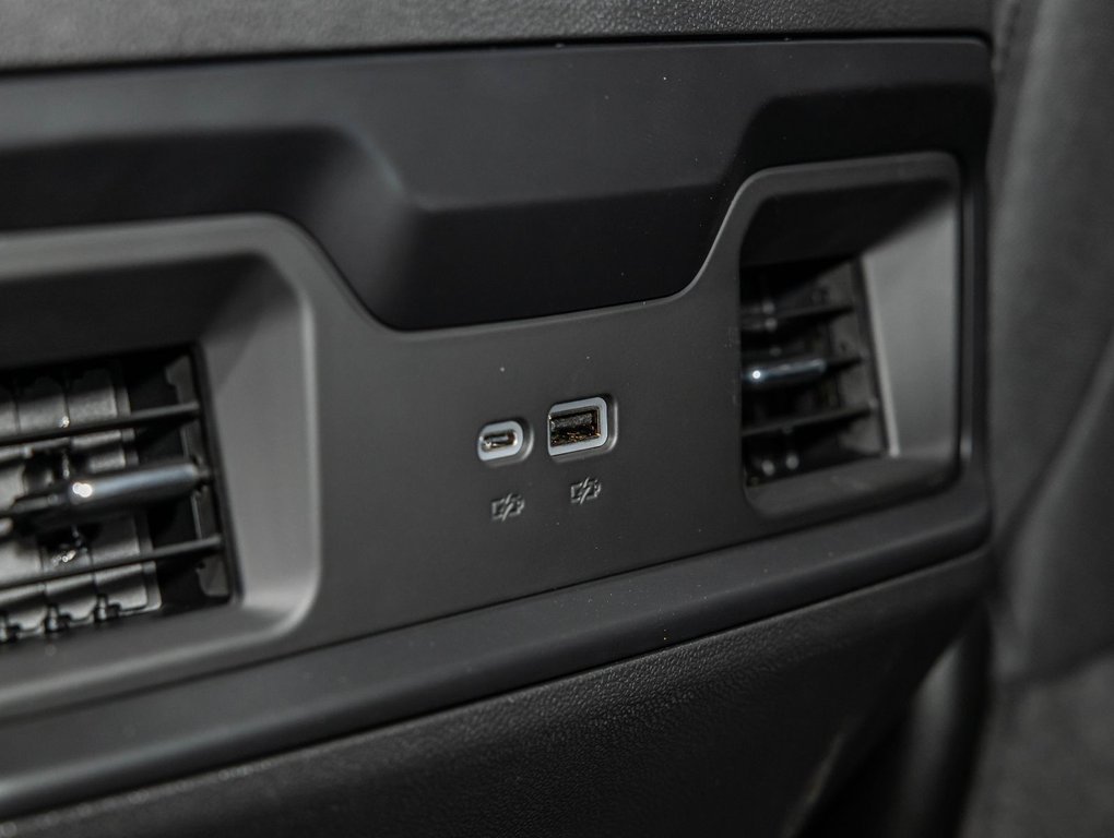 Chevrolet Silverado 1500  2026 à St-Jérôme, Québec - 32 - w1024h768px