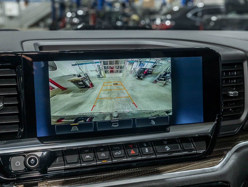 Chevrolet Silverado 1500  2026 à St-Jérôme, Québec - 18 - w1024h768px