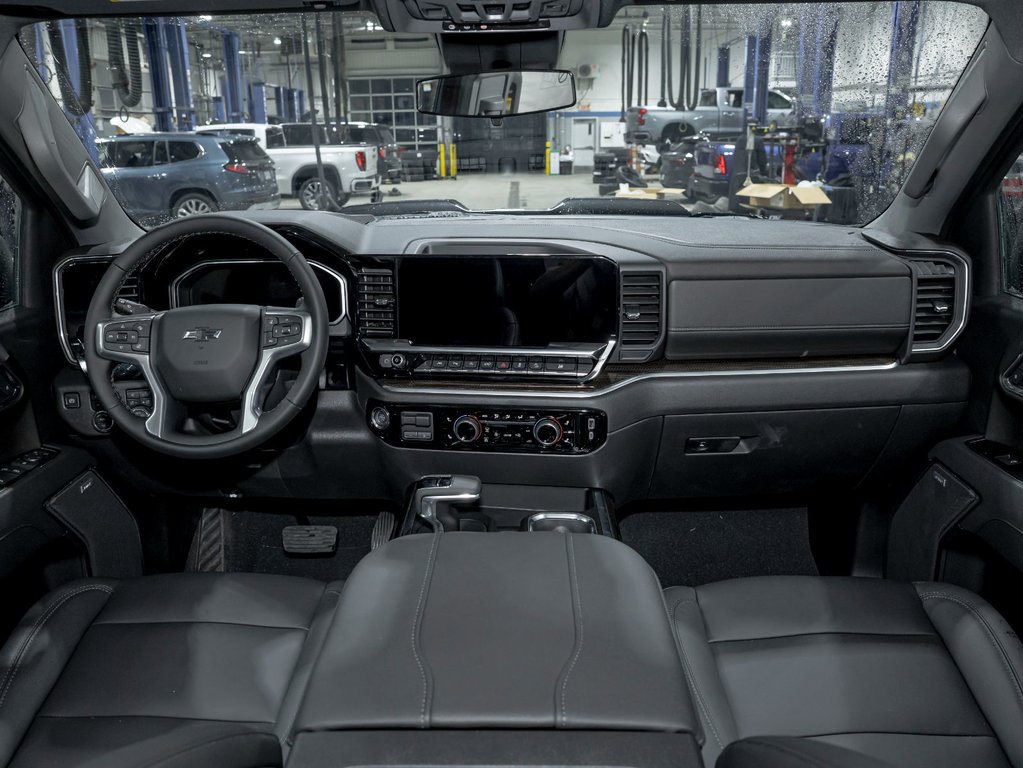 2026 Chevrolet Silverado 1500 in St-Jérôme, Quebec - 4 - w1024h768px