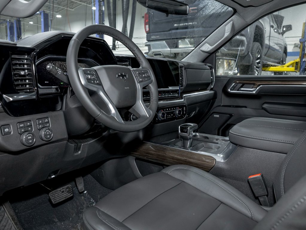 2026 Chevrolet Silverado 1500 in St-Jérôme, Quebec - 12 - w1024h768px