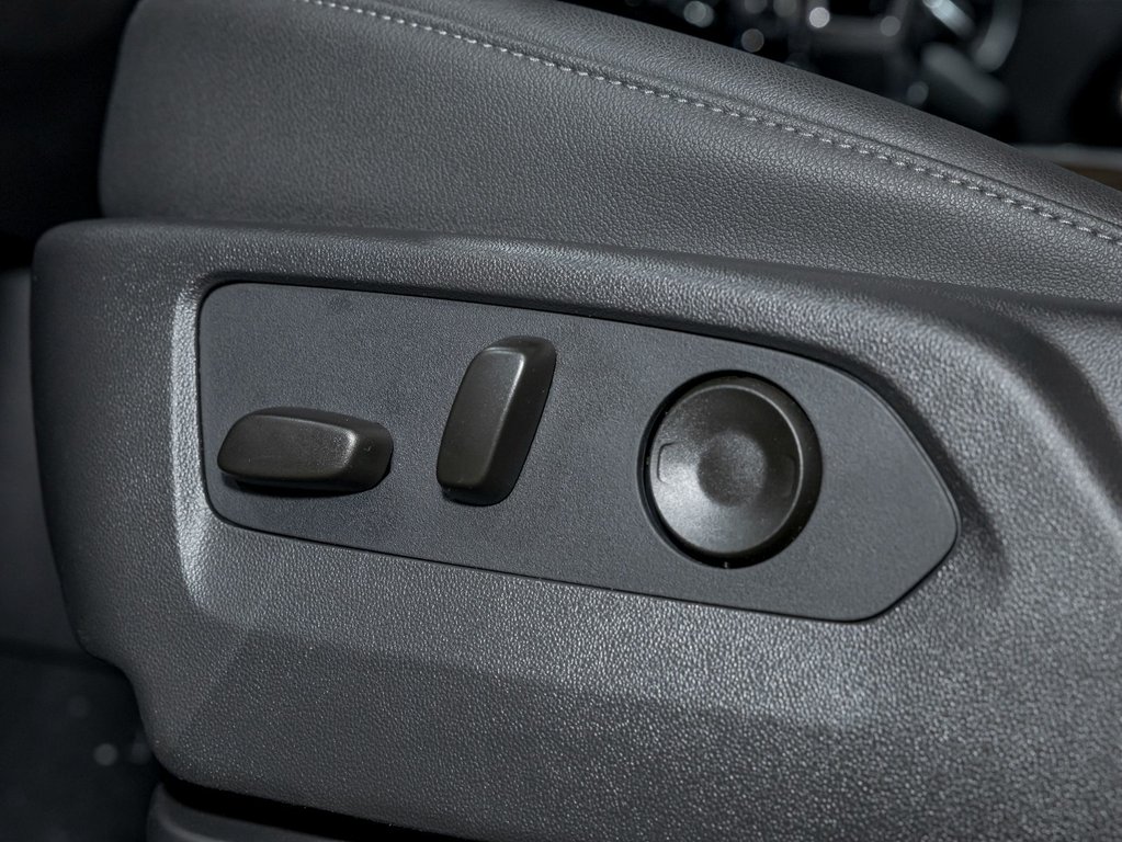 2026 Chevrolet Silverado 1500 in St-Jérôme, Quebec - 27 - w1024h768px