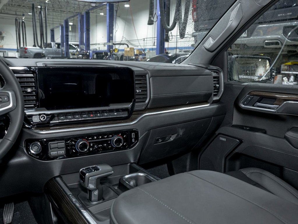 2026 Chevrolet Silverado 1500 in St-Jérôme, Quebec - 22 - w1024h768px