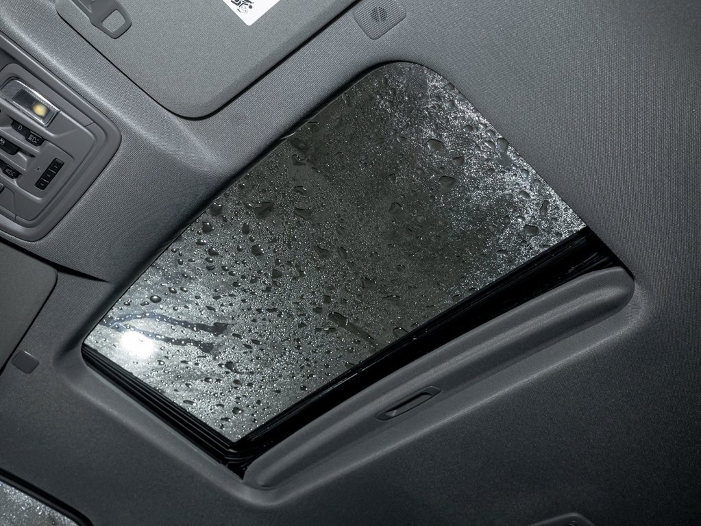 2026 Chevrolet Silverado 1500 in St-Jérôme, Quebec - 5 - w1024h768px