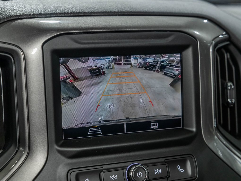 2026 Chevrolet Silverado 1500 in St-Jérôme, Quebec - 17 - w1024h768px