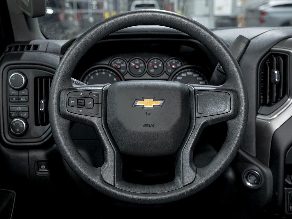 2026 Chevrolet Silverado 1500 in St-Jérôme, Quebec - 12 - w1024h768px