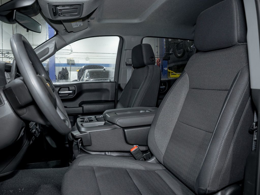 2026 Chevrolet Silverado 1500 in St-Jérôme, Quebec - 10 - w1024h768px