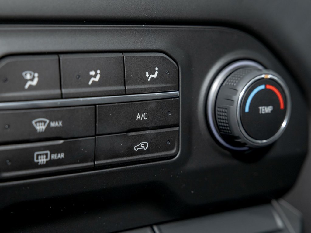 2026 Chevrolet Silverado 1500 in St-Jérôme, Quebec - 19 - w1024h768px