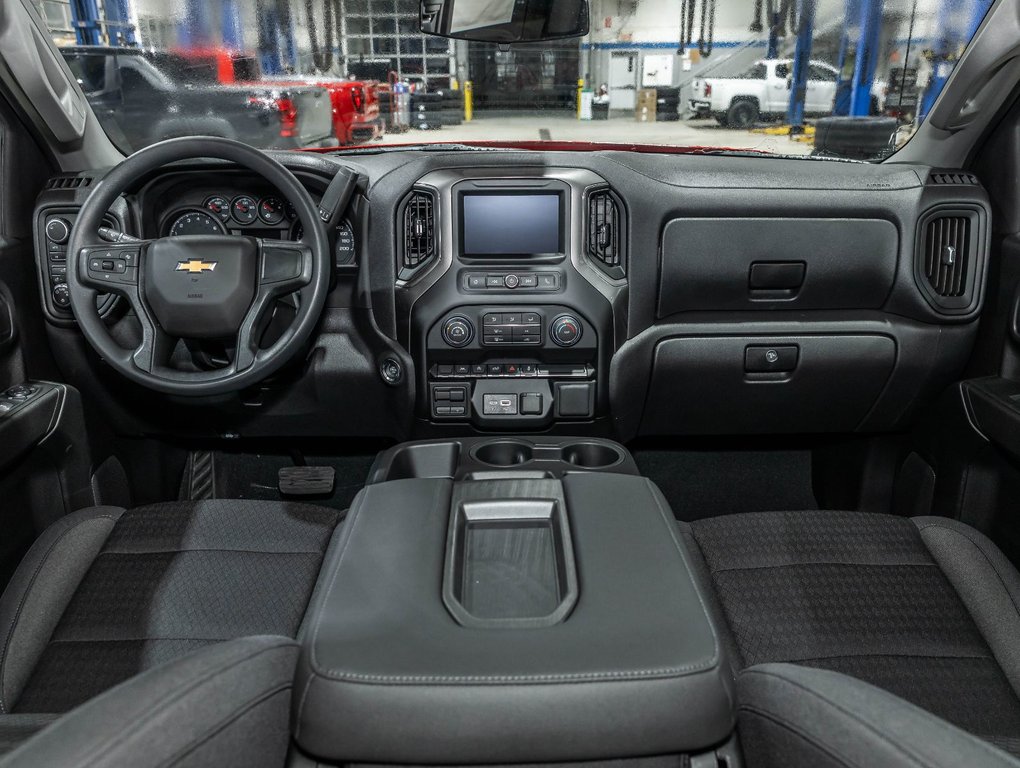 Chevrolet Silverado 1500  2026 à St-Jérôme, Québec - 4 - w1024h768px