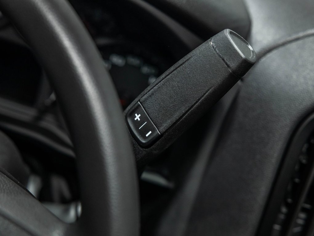 Chevrolet Silverado 1500  2026 à St-Jérôme, Québec - 15 - w1024h768px