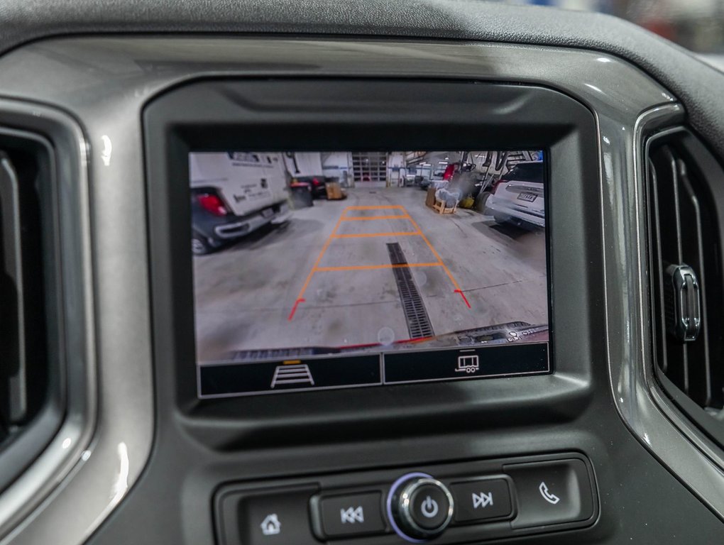 Chevrolet Silverado 1500  2026 à St-Jérôme, Québec - 17 - w1024h768px