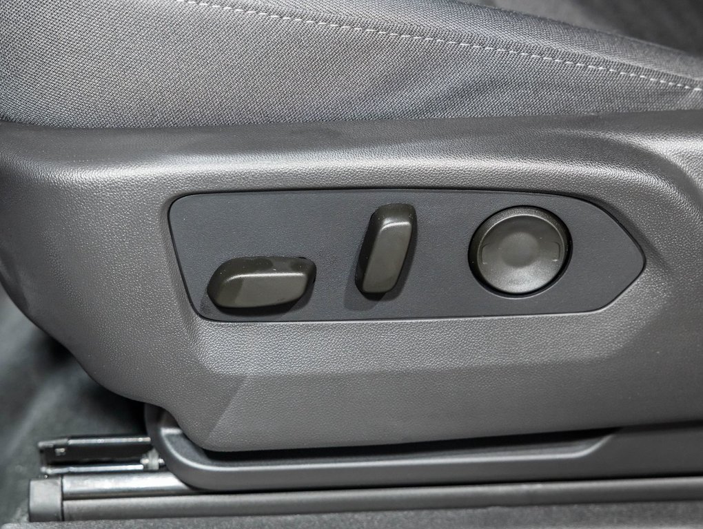 2026 Chevrolet Silverado 1500 in St-Jérôme, Quebec - 24 - w1024h768px