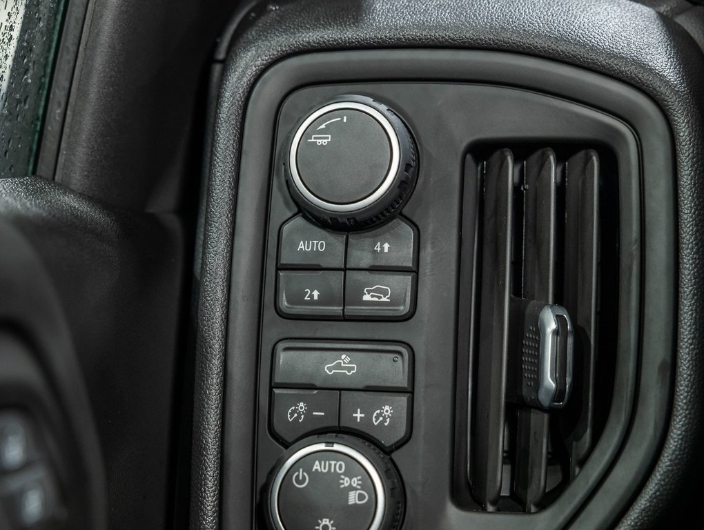 2026 Chevrolet Silverado 1500 in St-Jérôme, Quebec - 22 - w1024h768px