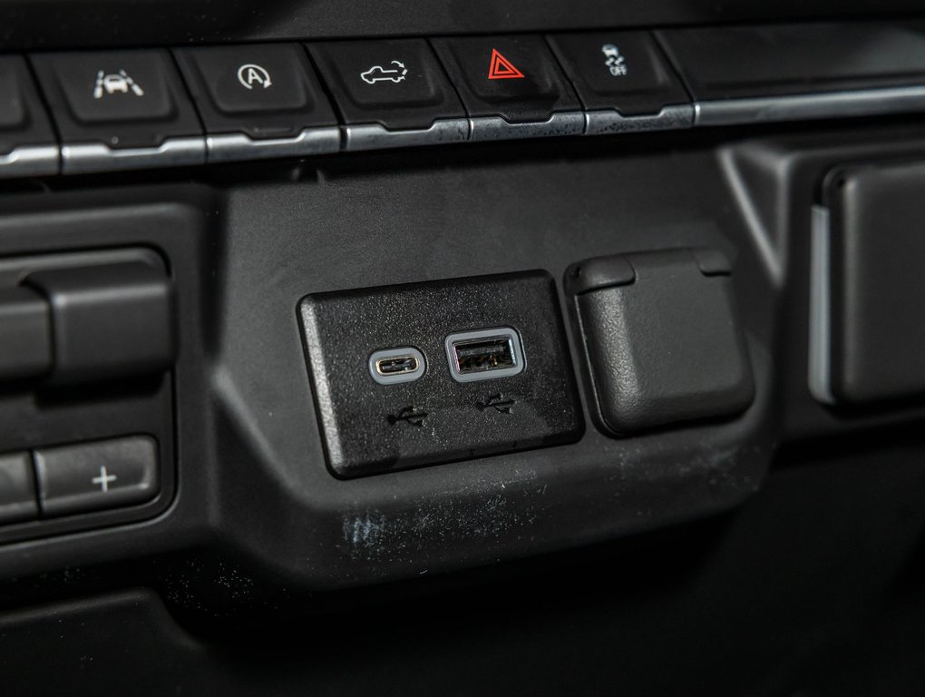 2026 Chevrolet Silverado 1500 in St-Jérôme, Quebec - 26 - w1024h768px