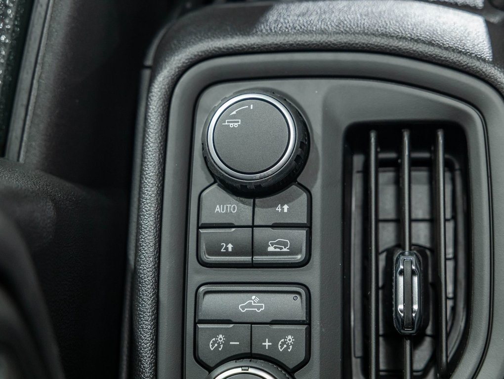 2026 Chevrolet Silverado 1500 in St-Jérôme, Quebec - 22 - w1024h768px