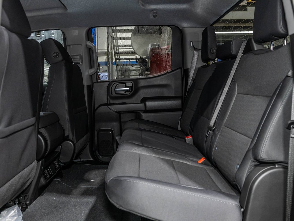2026 Chevrolet Silverado 1500 in St-Jérôme, Quebec - 29 - w1024h768px
