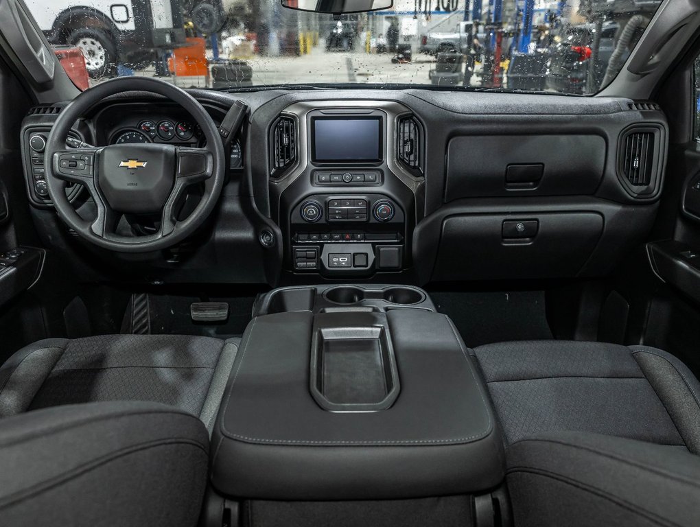 2026 Chevrolet Silverado 1500 in St-Jérôme, Quebec - 4 - w1024h768px