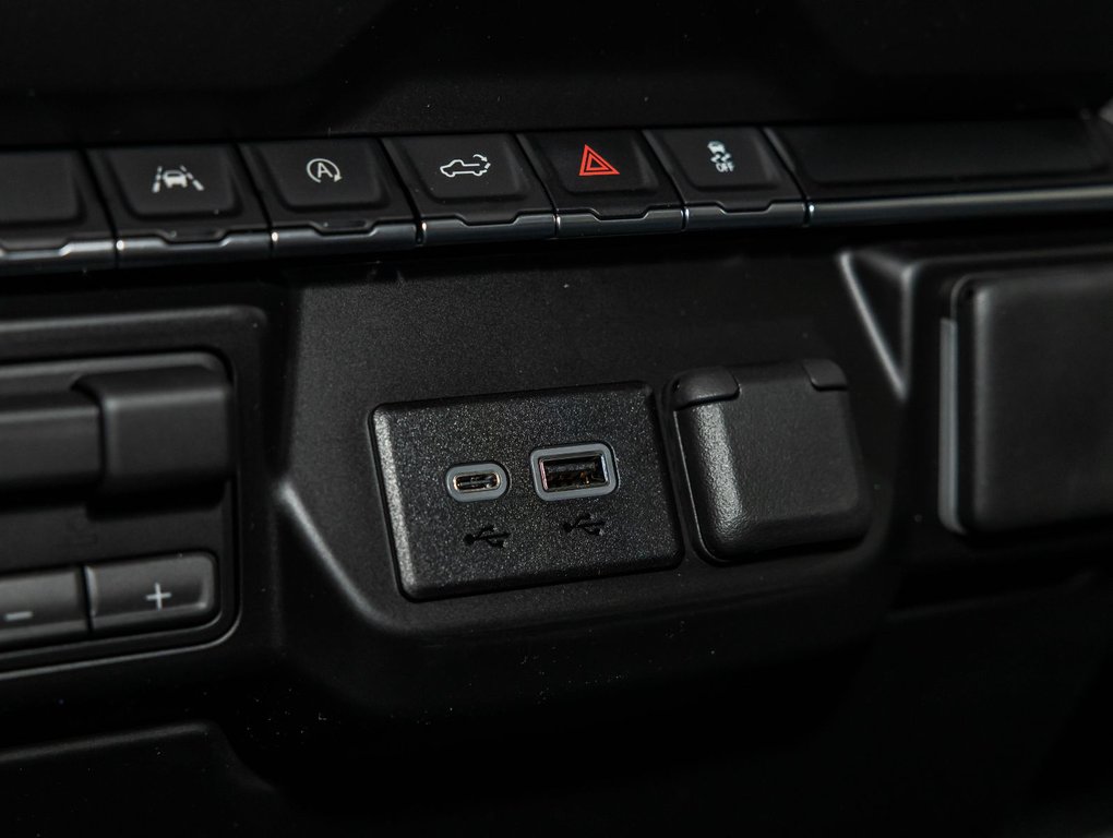 2026 Chevrolet Silverado 1500 in St-Jérôme, Quebec - 26 - w1024h768px