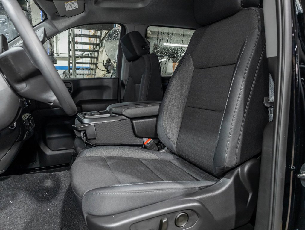 2026 Chevrolet Silverado 1500 in St-Jérôme, Quebec - 10 - w1024h768px