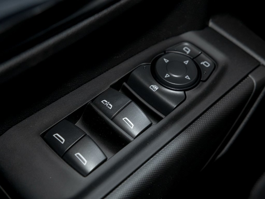 2026 Chevrolet Silverado 1500 in St-Jérôme, Quebec - 23 - w1024h768px