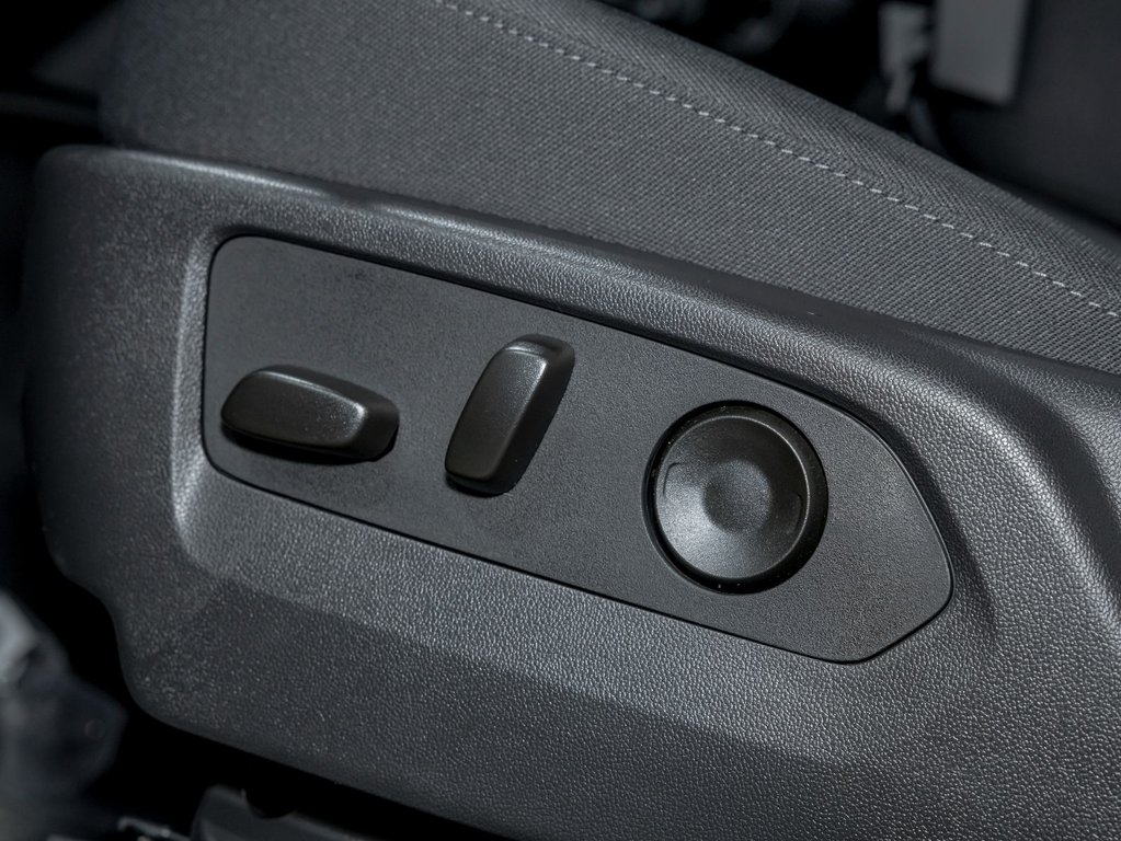 2026 Chevrolet Silverado 1500 in St-Jérôme, Quebec - 22 - w1024h768px