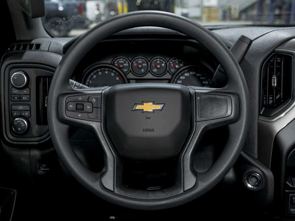 2026 Chevrolet Silverado 1500 in St-Jérôme, Quebec - 12 - w1024h768px