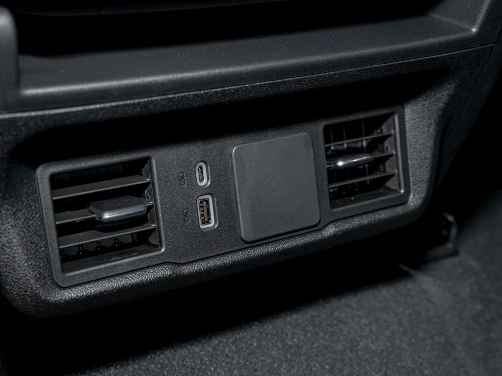 2026 Chevrolet Silverado 1500 in St-Jérôme, Quebec - 27 - w1024h768px