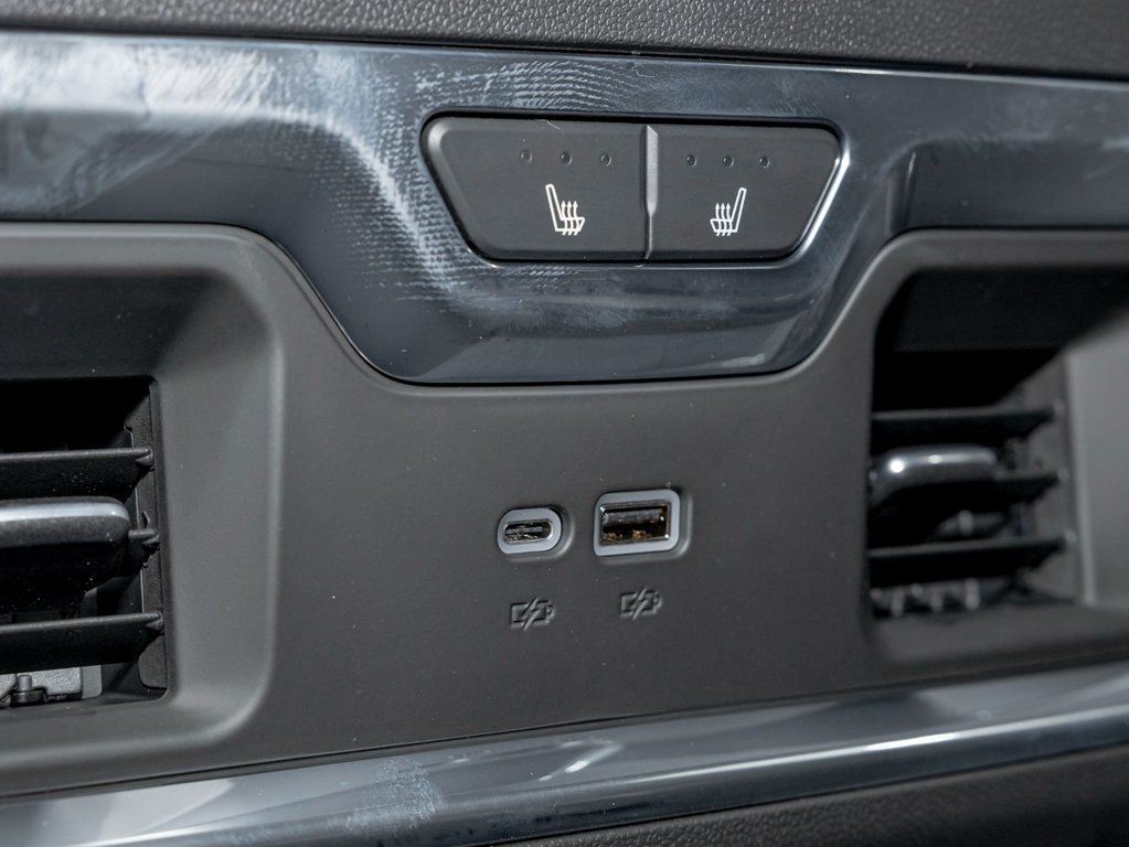 2026 Chevrolet Silverado 1500 in St-Jérôme, Quebec - 31 - w1024h768px