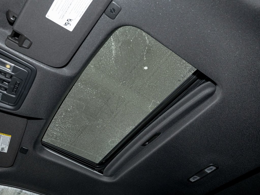 2026 Chevrolet Silverado 1500 in St-Jérôme, Quebec - 5 - w1024h768px