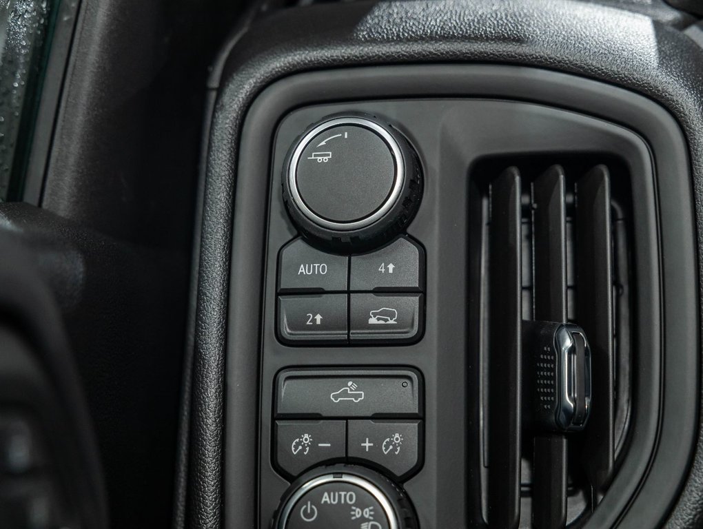 2026 Chevrolet Silverado 1500 in St-Jérôme, Quebec - 22 - w1024h768px