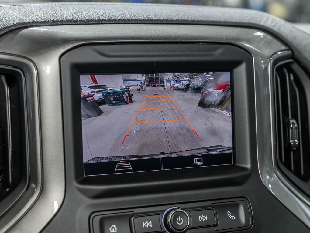 2026 Chevrolet Silverado 1500 in St-Jérôme, Quebec - 17 - w1024h768px