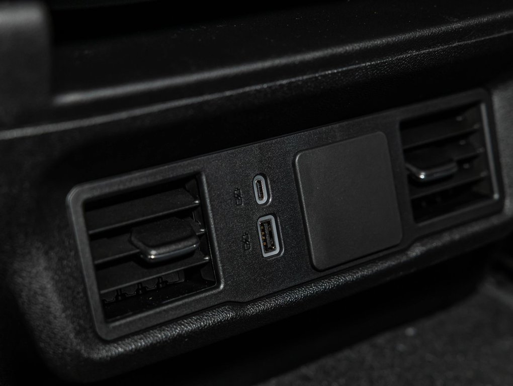 2026 Chevrolet Silverado 1500 in St-Jérôme, Quebec - 30 - w1024h768px