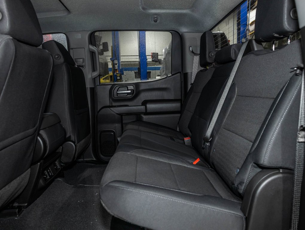 2026 Chevrolet Silverado 1500 in St-Jérôme, Quebec - 29 - w1024h768px