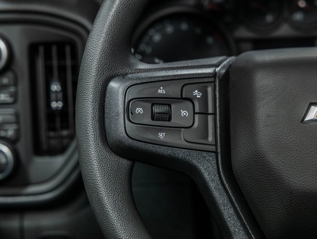 2026 Chevrolet Silverado 1500 in St-Jérôme, Quebec - 13 - w1024h768px