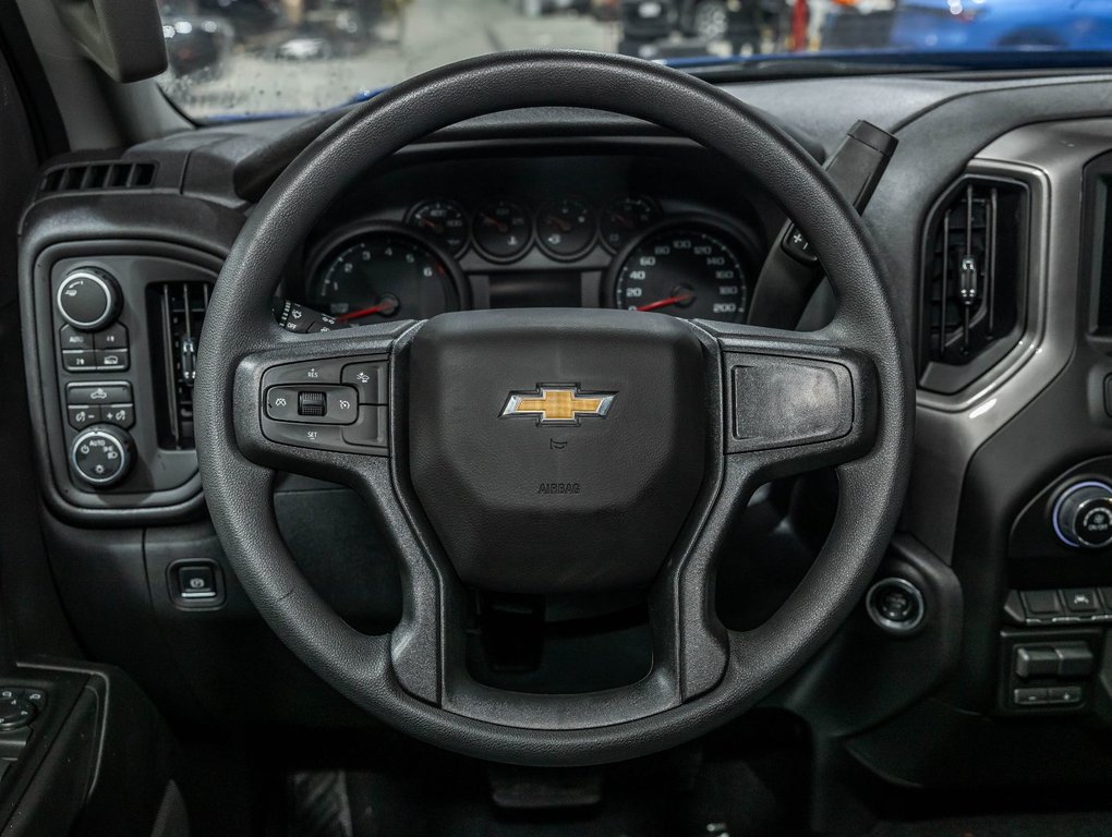2026 Chevrolet Silverado 1500 in St-Jérôme, Quebec - 12 - w1024h768px