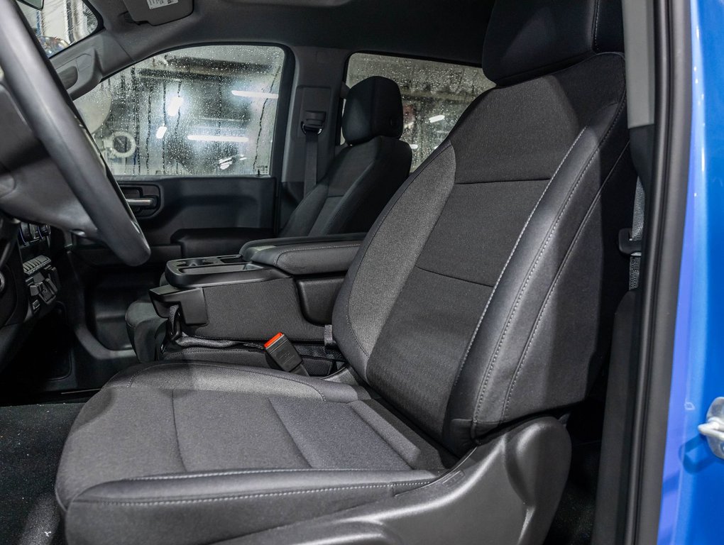 2026 Chevrolet Silverado 1500 in St-Jérôme, Quebec - 10 - w1024h768px