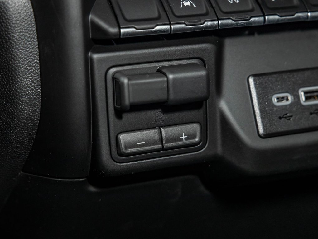 2026 Chevrolet Silverado 1500 in St-Jérôme, Quebec - 23 - w1024h768px