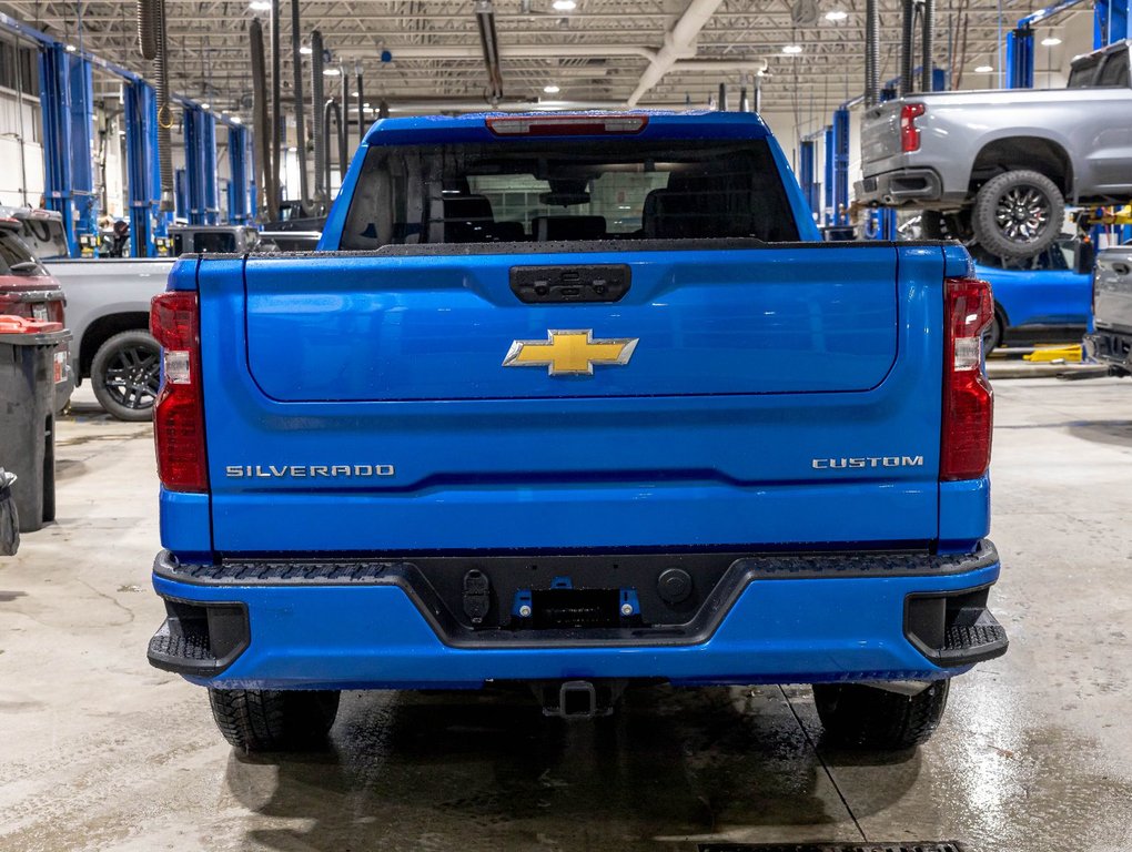 2026 Chevrolet Silverado 1500 in St-Jérôme, Quebec - 6 - w1024h768px
