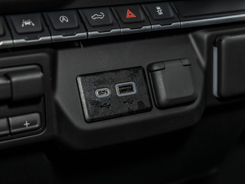 2026 Chevrolet Silverado 1500 in St-Jérôme, Quebec - 25 - w1024h768px